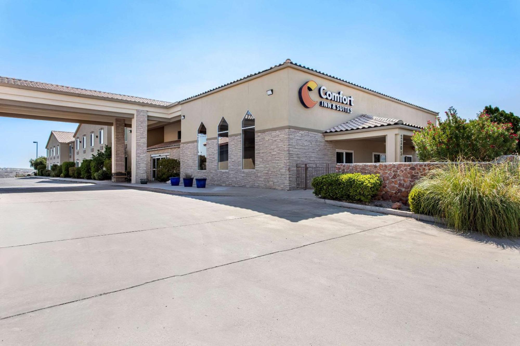 Comfort Inn & Suites I-25 Near Spaceport America Truth or Consequences Exterior photo