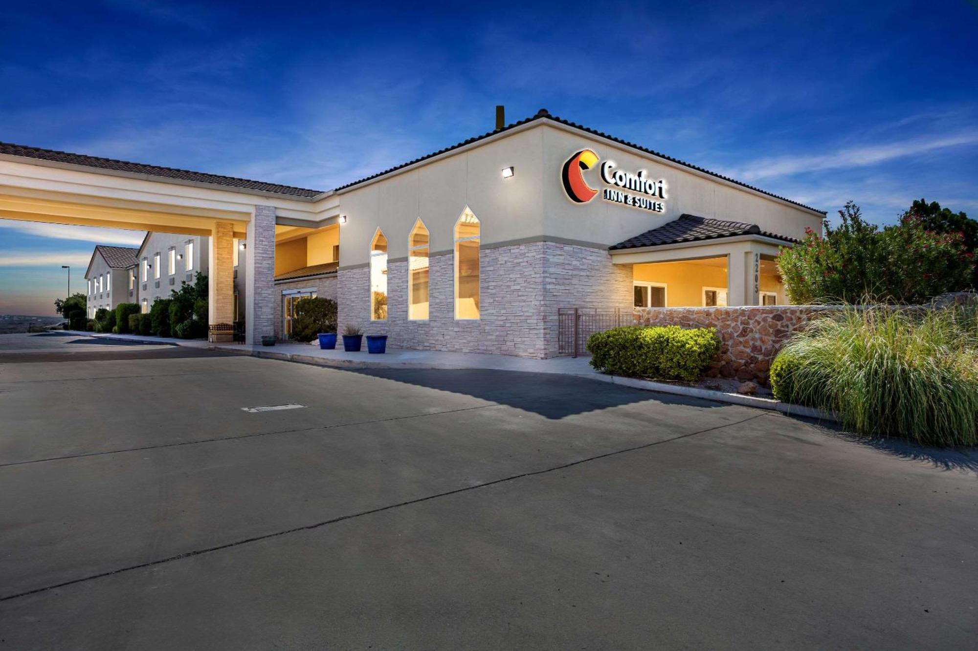 Comfort Inn & Suites I-25 Near Spaceport America Truth or Consequences Exterior photo