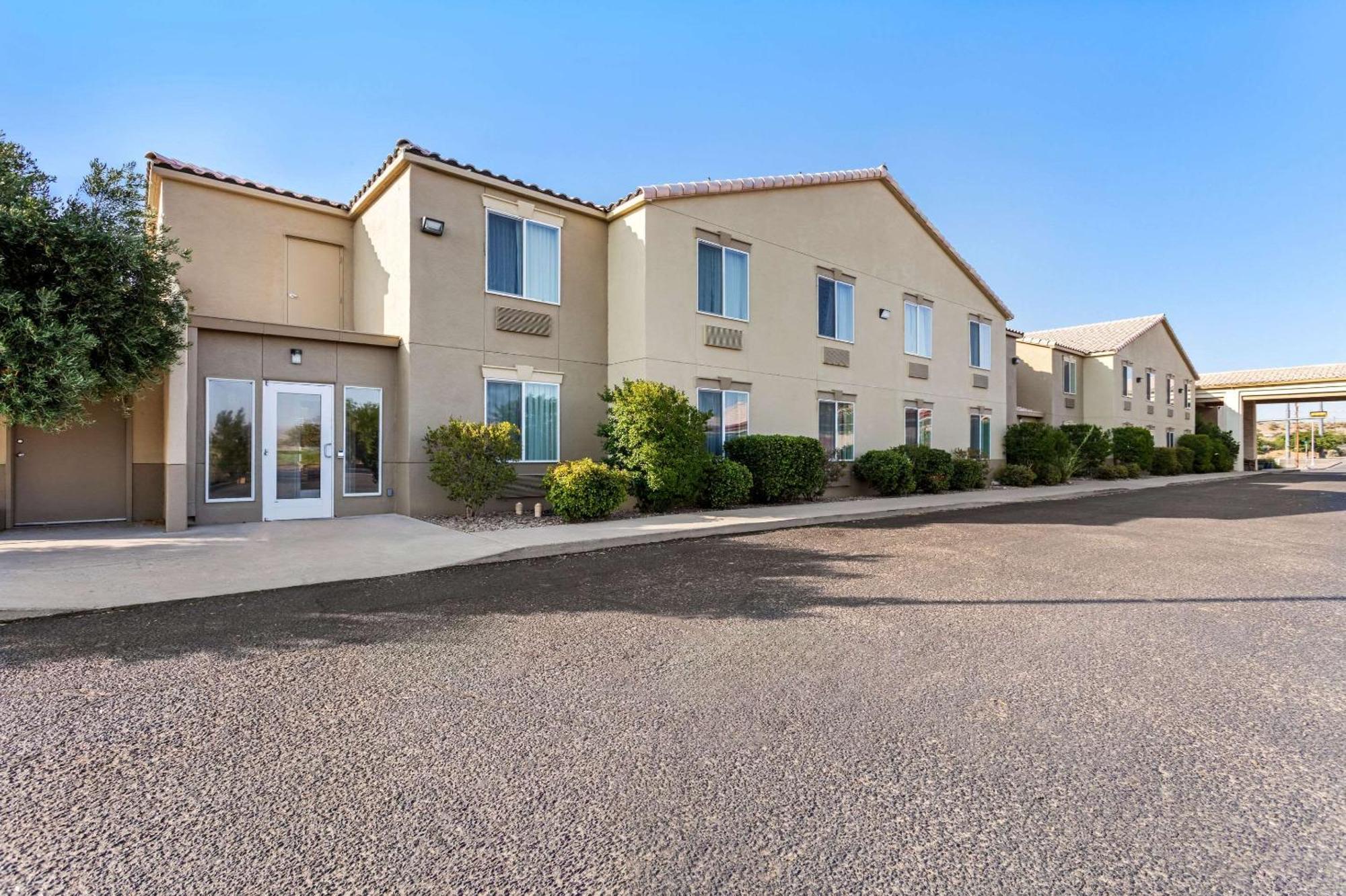 Comfort Inn & Suites I-25 Near Spaceport America Truth or Consequences Exterior photo